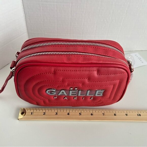 Gaelle Paris Tracollina Logo Cross body Bag - Red/Silver. Size: 8.2" X 5.3" X 2. - Picture 12 of 16